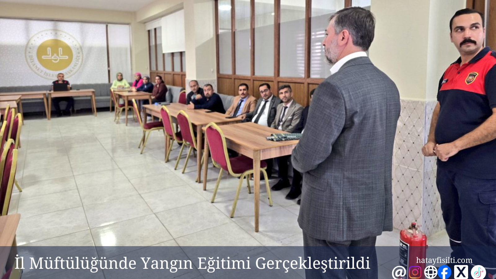 Hatay Büyükşehir Belediyesi İtfaiye Daire Başkanlığı, İl Müftülüğü personeline yönelik gerçekleştirdiği yangın eğitimiyle, kurum çalışanlarının acil durumlarda daha bilinçli ve hazırlıklı olmasını hedefledi.