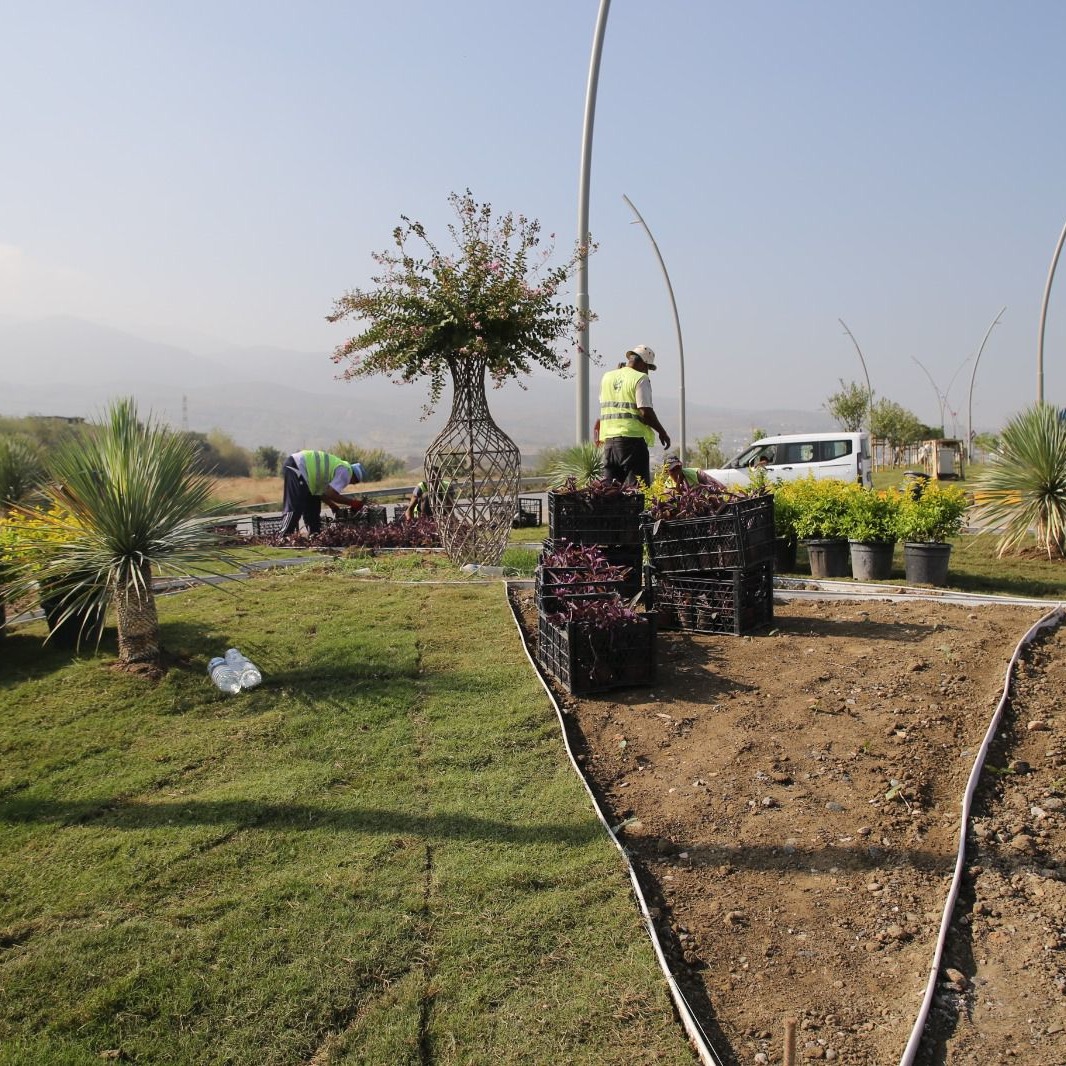 İskenderun-Arsuz Yoluna Estetik Dokunuş